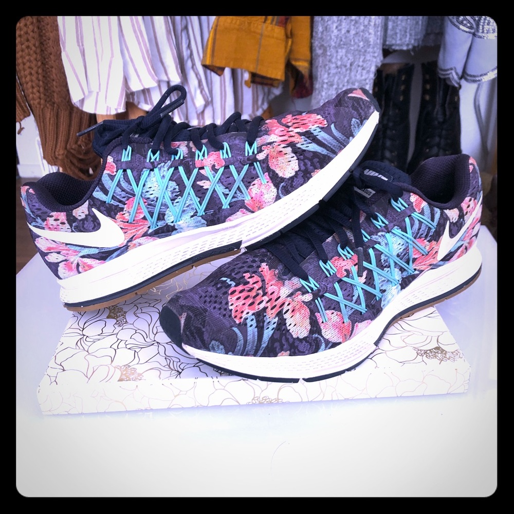 ✨Nike Air Zoom Pegasus sneakers✨